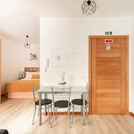 Atlantic #02 Apartment